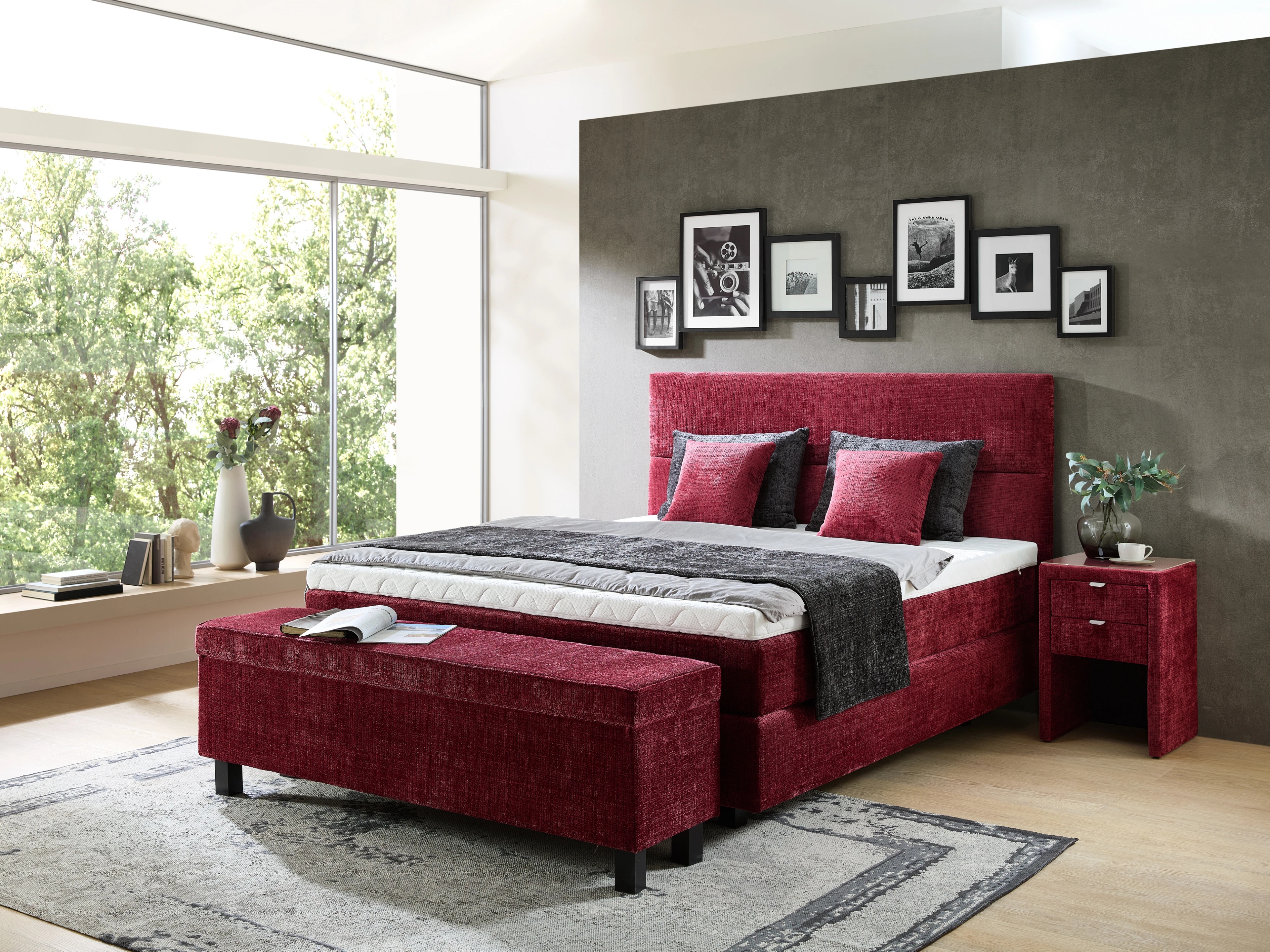 Boxspringbett Premium EVO 180x200cm Ansicht des Produktes Premium EVO Boxspringbett in Stoff Rot